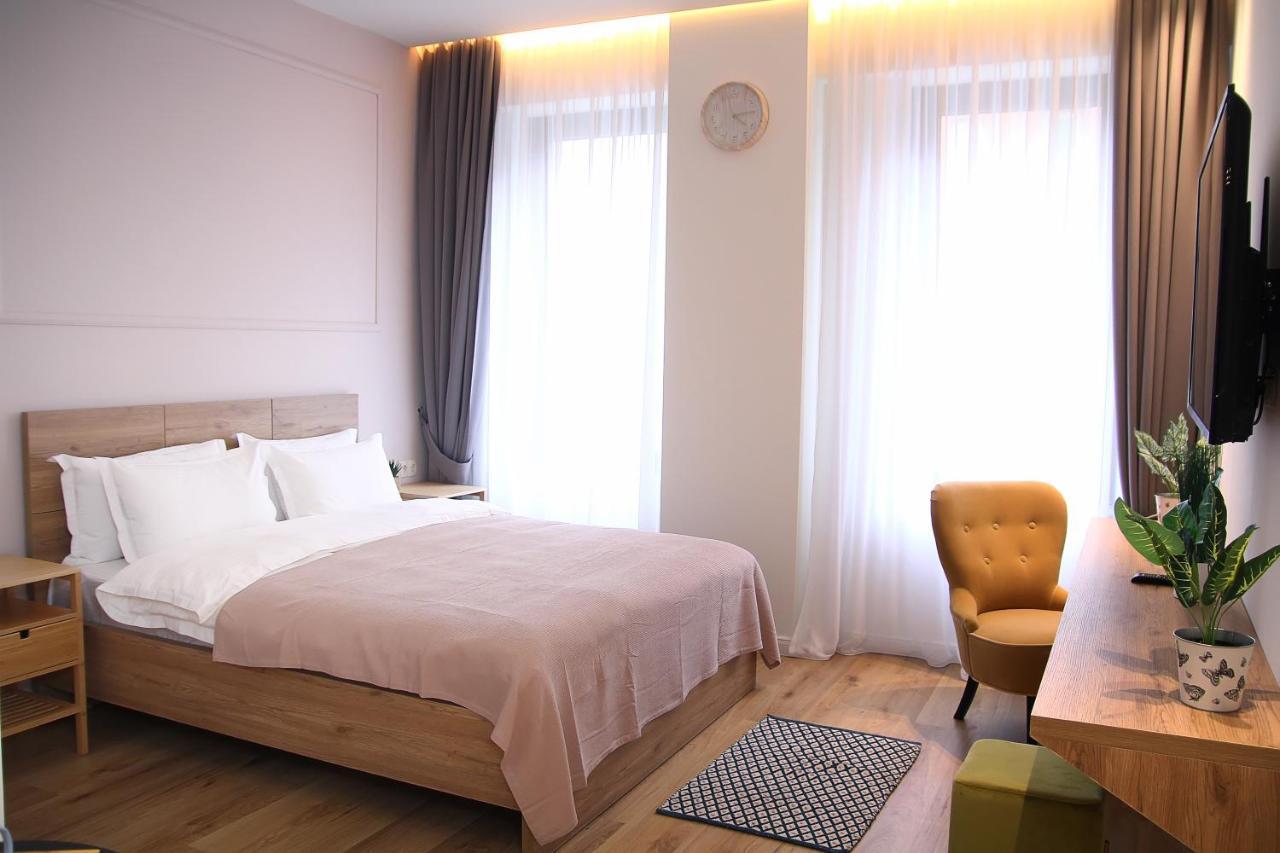 Parilament On Rustaveli 4 Rooms Τυφλίδα Εξωτερικό φωτογραφία