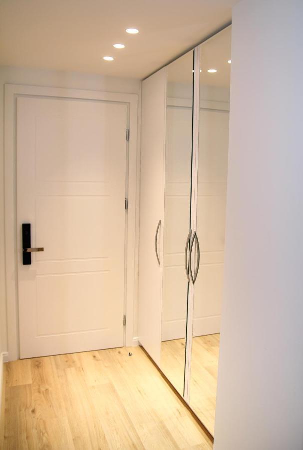 Parilament On Rustaveli 4 Rooms Τυφλίδα Εξωτερικό φωτογραφία